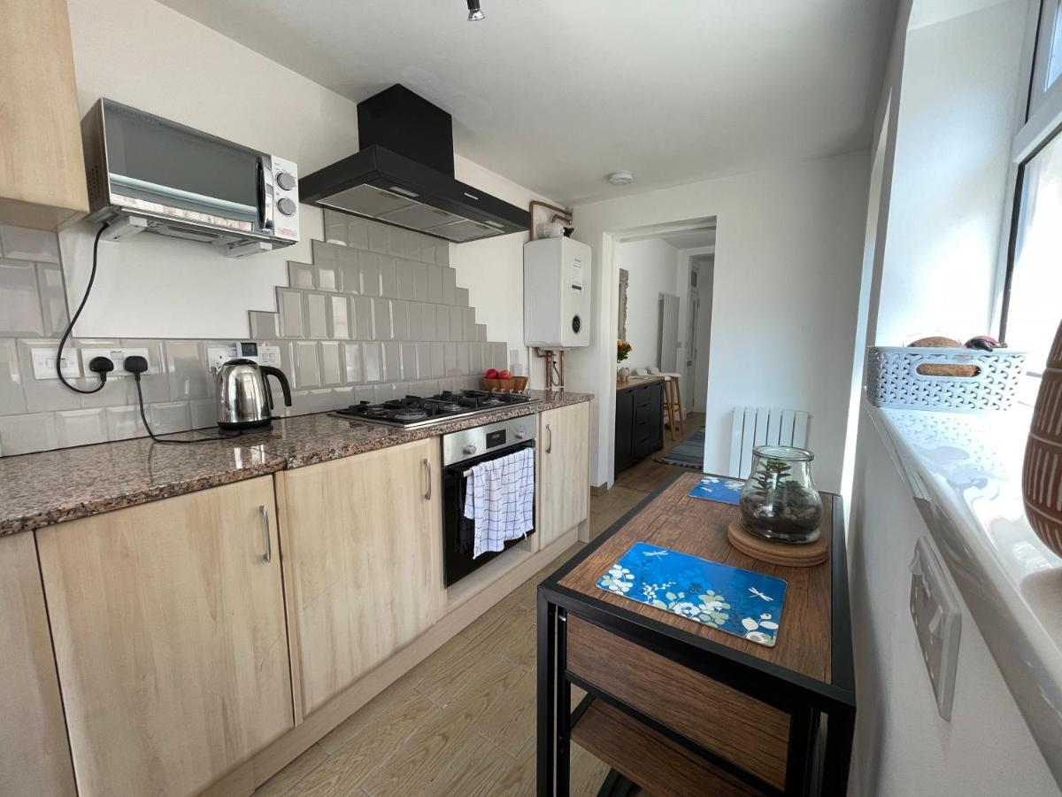 Nottingham Home Stay Bagian luar foto